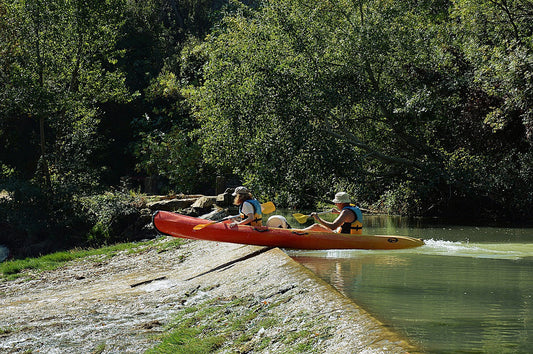 🌊 Kayaking & Canoeing in the U.S. This Week (April 21–27, 2025): Trends, Races, and Tips for Every Paddler