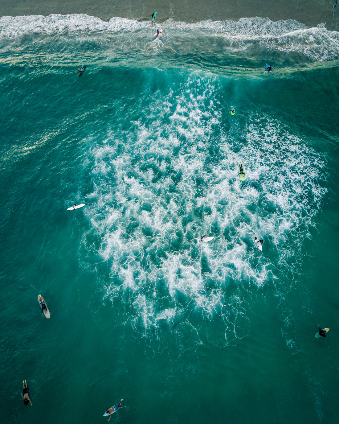 Kayaking in Areas with Underwater Obstacles or Hazards: Tips for Staying Safe